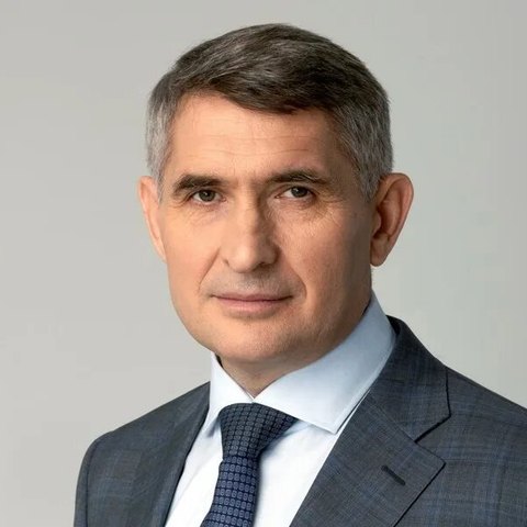 Олег Николаев